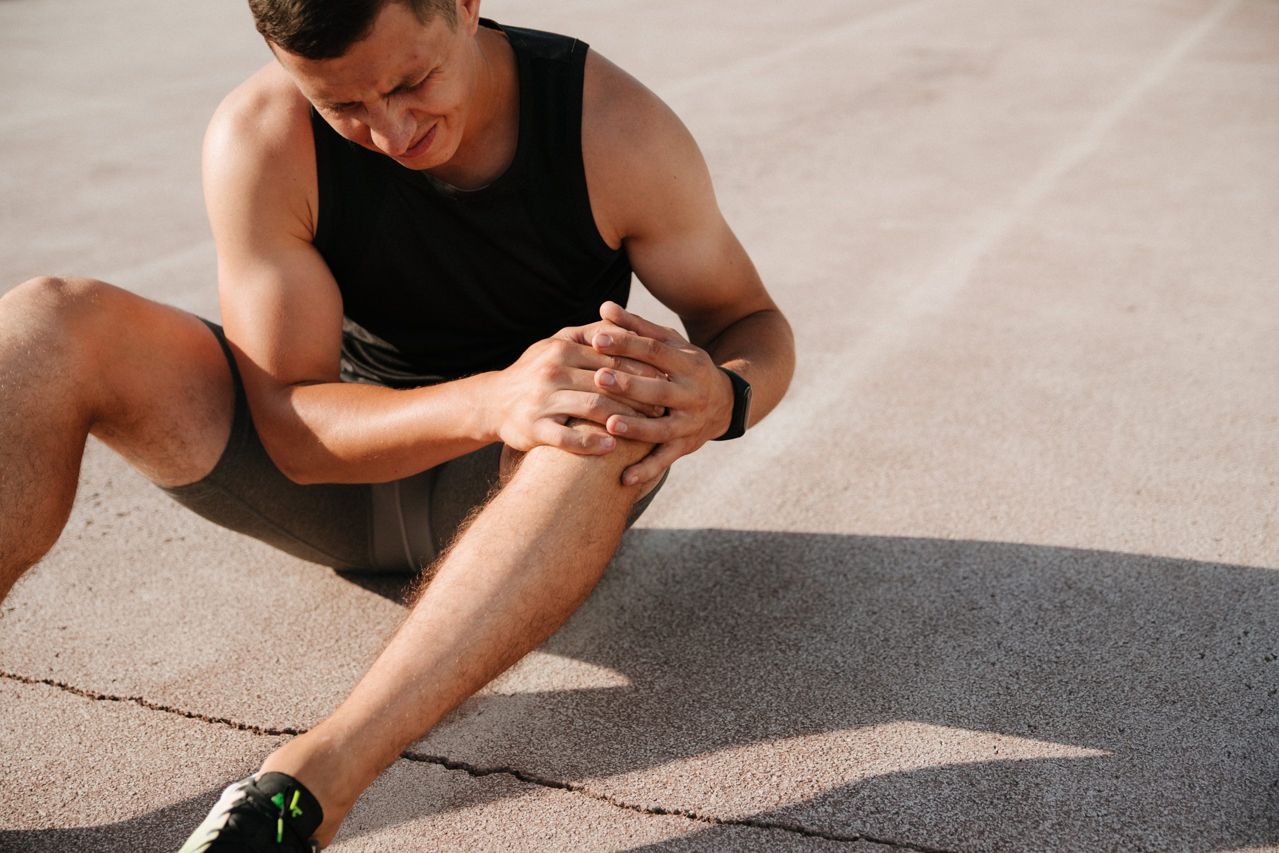 Unfortunate Men Knee Pain